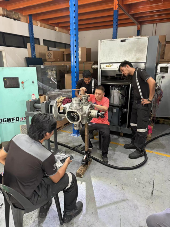 開山集團(tuán)正力精工展開海外巡檢及培訓(xùn)(圖5) 開山集團(tuán)正力精工展開海外巡檢及培訓(xùn)(圖5)